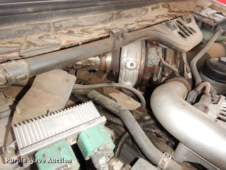 image for item DH8837 2003 Ford F550 Super Duty XL  bucket truck