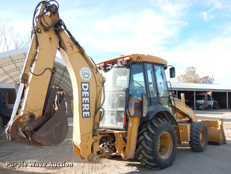 image for item DK3179 2002 John Deere 410G  backhoe