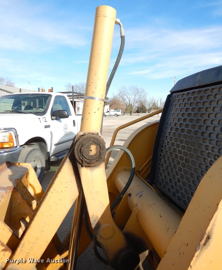 image for item DK3179 2002 John Deere 410G  backhoe