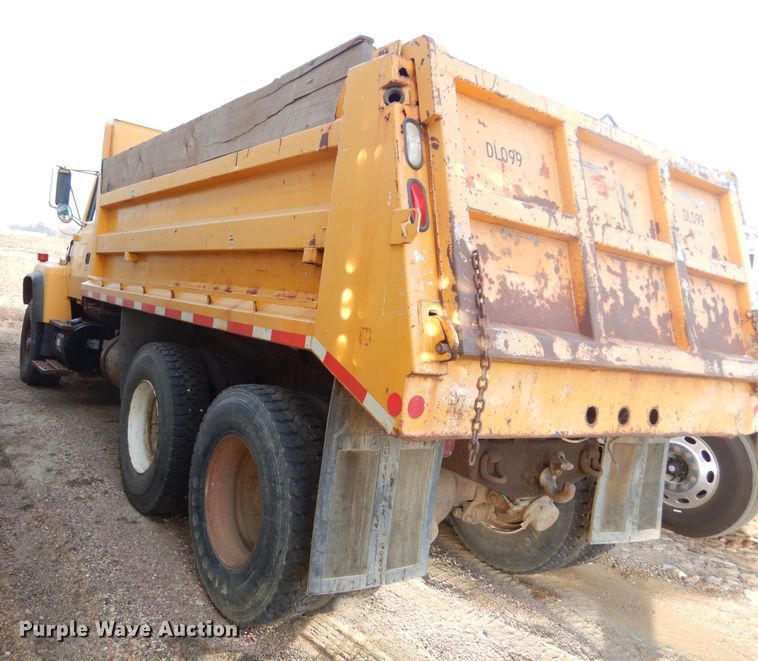image for item DK3481 1995 Ford LT8000  dump truck