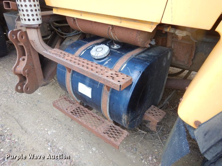 image for item DK3481 1995 Ford LT8000  dump truck