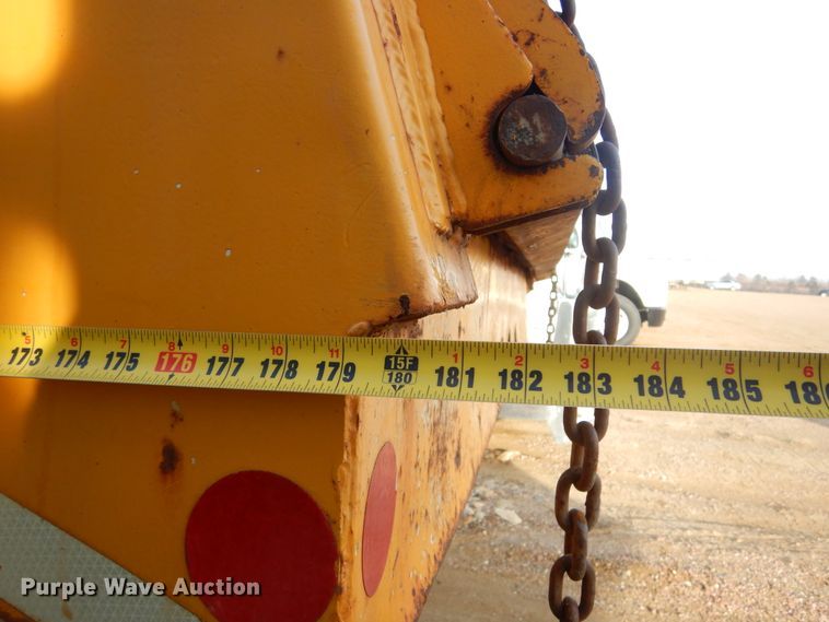 image for item DK3481 1995 Ford LT8000  dump truck