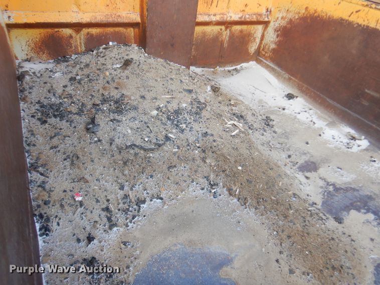 image for item DK3481 1995 Ford LT8000  dump truck