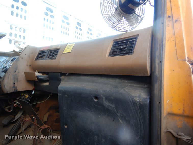 image for item DK3481 1995 Ford LT8000  dump truck