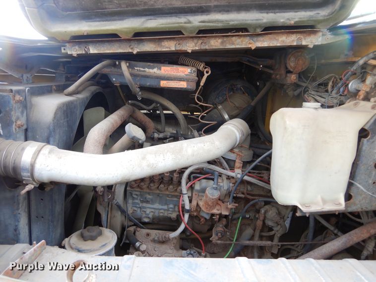 image for item DK3481 1995 Ford LT8000  dump truck