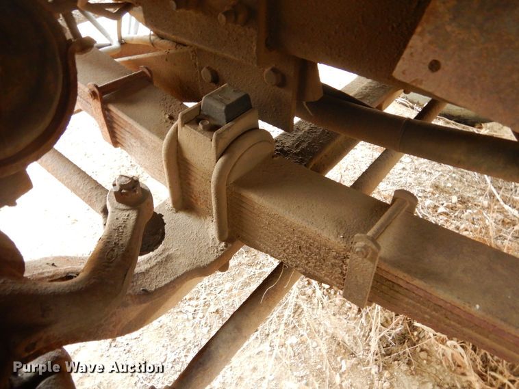 image for item DK3481 1995 Ford LT8000  dump truck