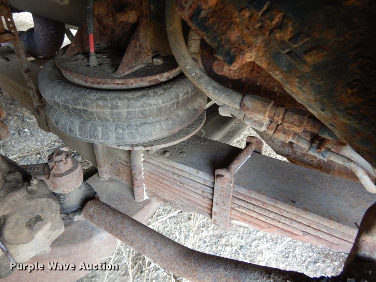 image for item DK3481 1995 Ford LT8000  dump truck