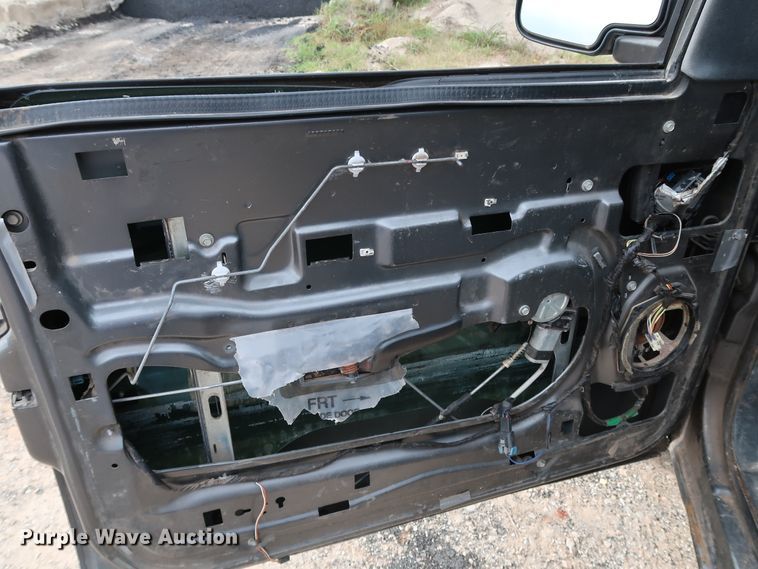 image for item DL0640 2001 Chevrolet Silverado 1500  Ext. Cab pickup truck