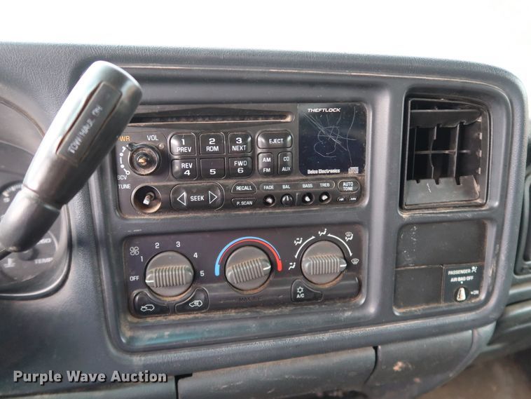 image for item DL0640 2001 Chevrolet Silverado 1500  Ext. Cab pickup truck