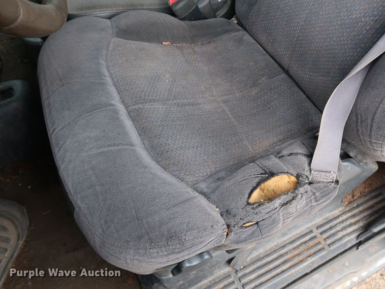 image for item DL0640 2001 Chevrolet Silverado 1500  Ext. Cab pickup truck