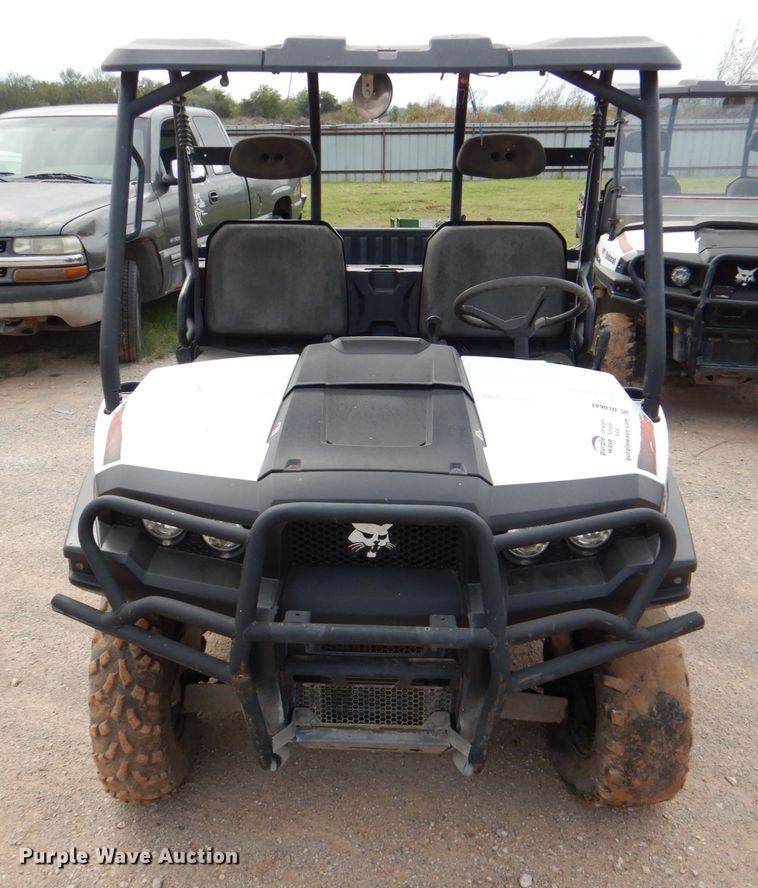 image for item DL0641 2011 Bobcat 3400GC  utility vehicle