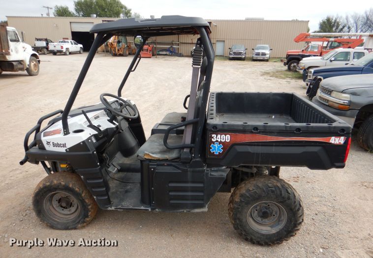 image for item DL0641 2011 Bobcat 3400GC  utility vehicle