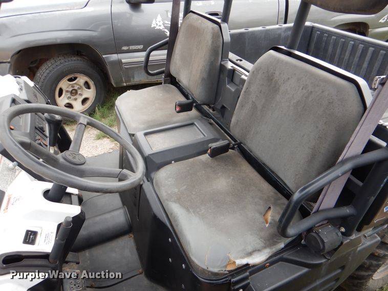 image for item DL0641 2011 Bobcat 3400GC  utility vehicle