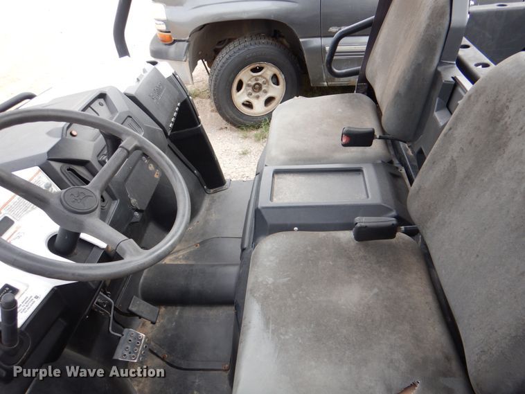 image for item DL0641 2011 Bobcat 3400GC  utility vehicle