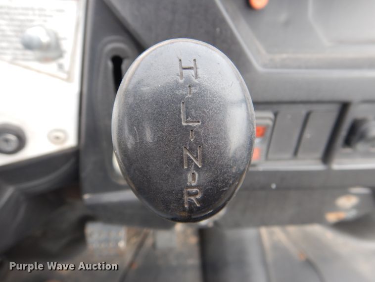 image for item DL0641 2011 Bobcat 3400GC  utility vehicle