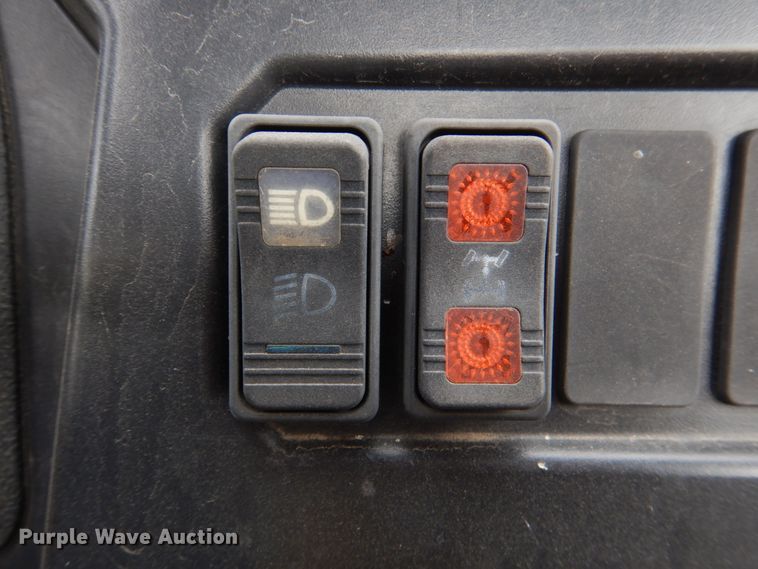 image for item DL0641 2011 Bobcat 3400GC  utility vehicle