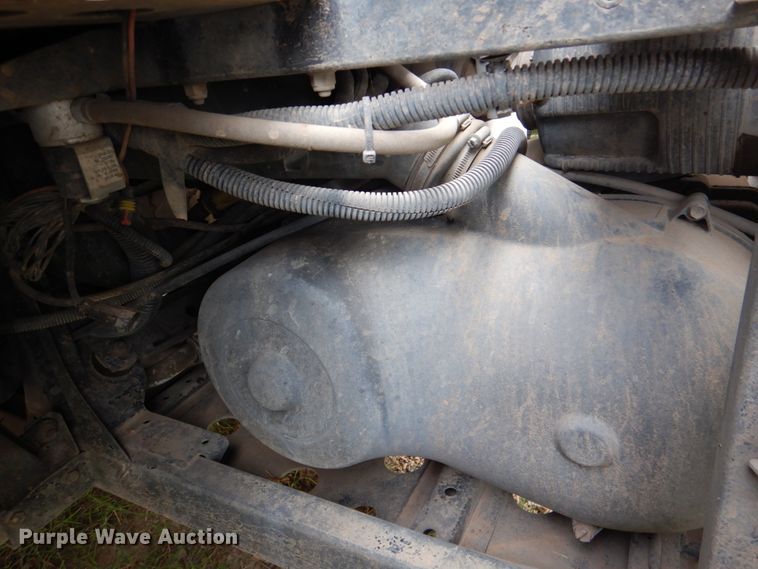 image for item DL0641 2011 Bobcat 3400GC  utility vehicle