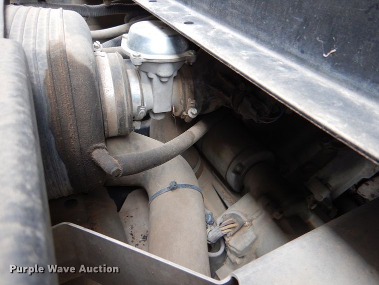 image for item DL0641 2011 Bobcat 3400GC  utility vehicle