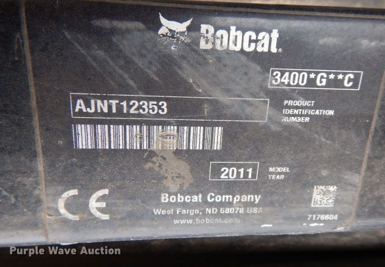 image for item DL0641 2011 Bobcat 3400GC  utility vehicle
