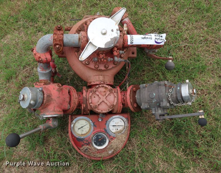 image for item DL0659 Waterous pump