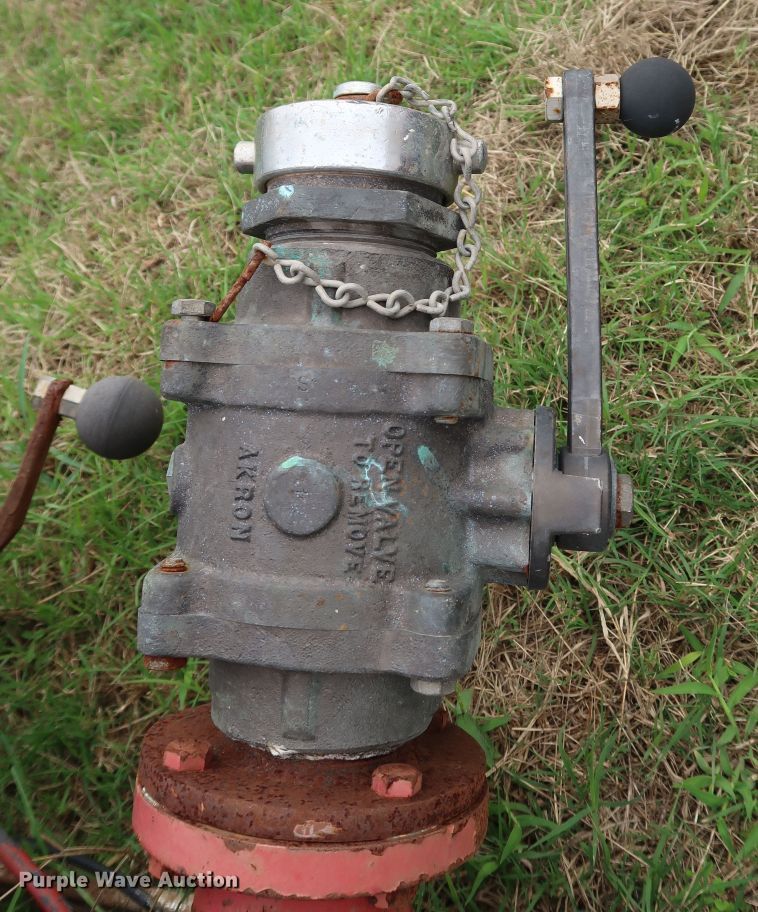 image for item DL0659 Waterous pump