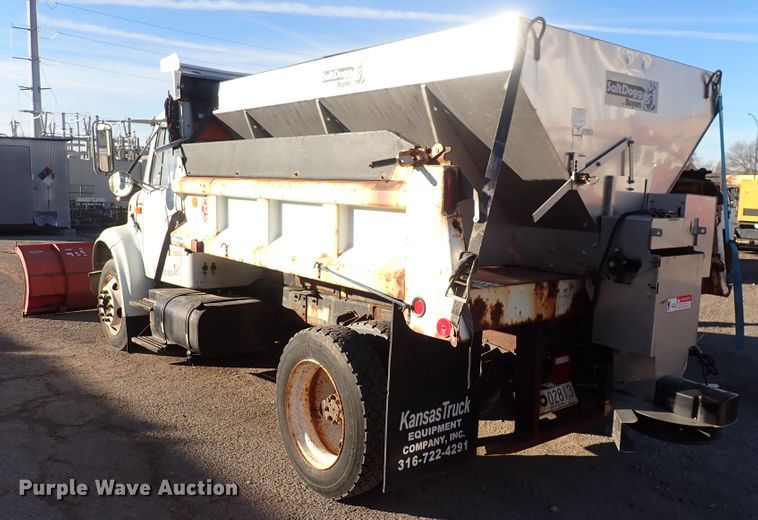 image for item DN2454 2002 International 4700  dump truck