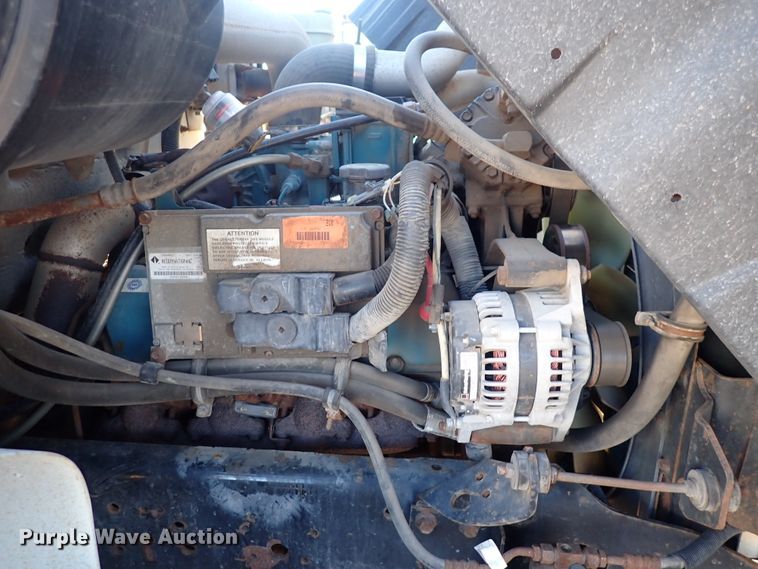 image for item DN2454 2002 International 4700  dump truck