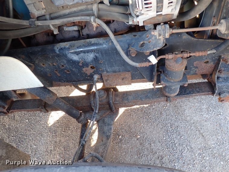 image for item DN2454 2002 International 4700  dump truck