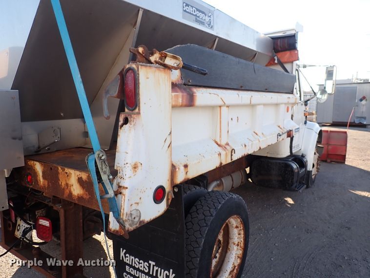 image for item DN2454 2002 International 4700  dump truck