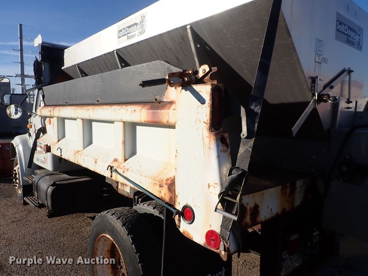 image for item DN2454 2002 International 4700  dump truck