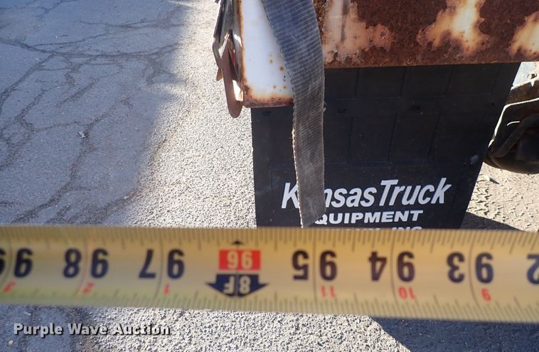 image for item DN2454 2002 International 4700  dump truck