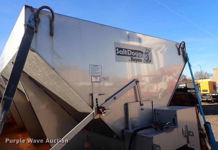 image for item DN2454 2002 International 4700  dump truck