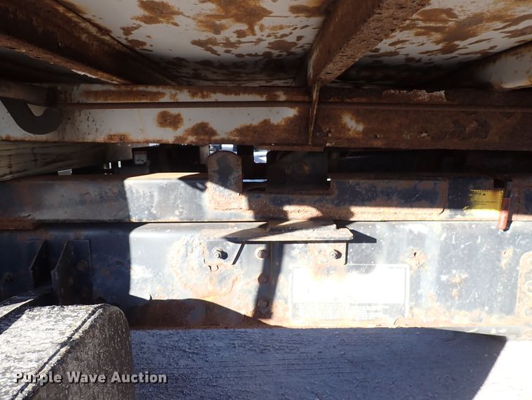 image for item DN2454 2002 International 4700  dump truck