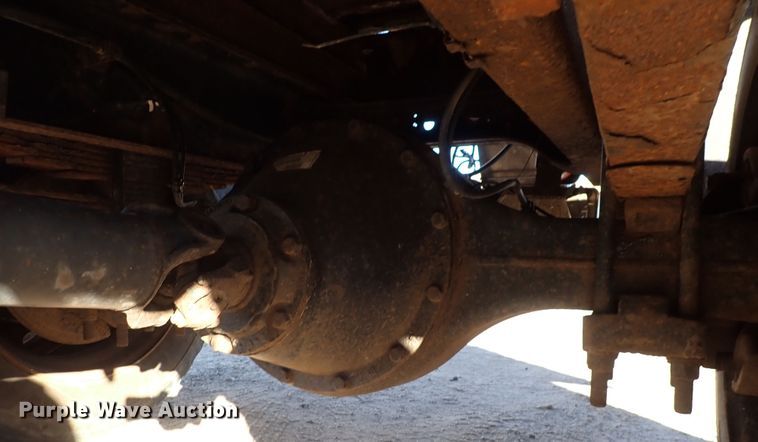 image for item DN2454 2002 International 4700  dump truck