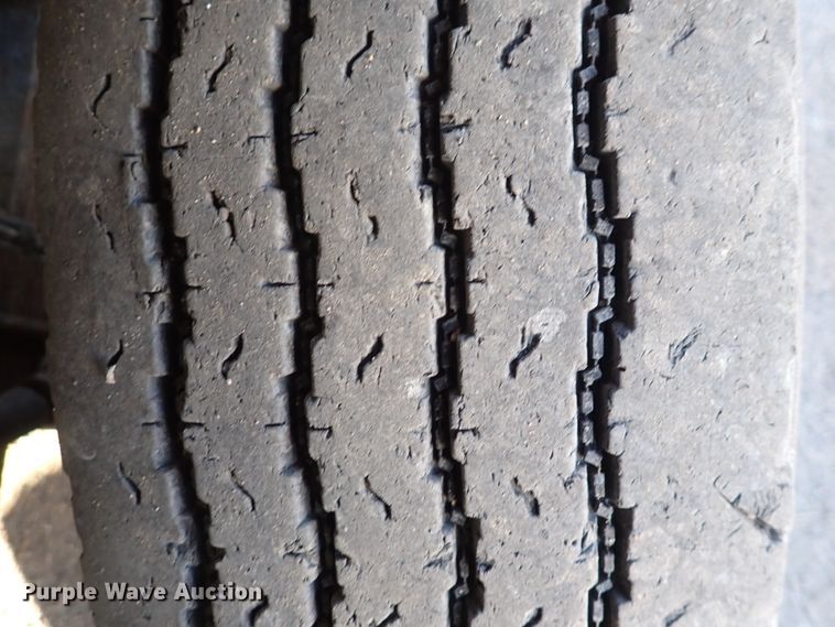 image for item DN2454 2002 International 4700  dump truck