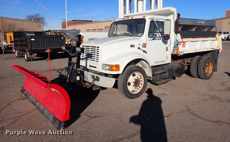 image for item DN2455 2002 International 4700  dump truck