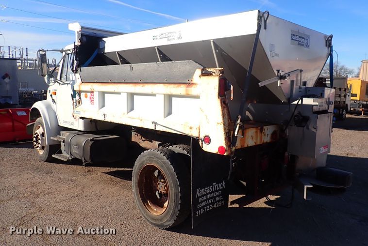 image for item DN2455 2002 International 4700  dump truck