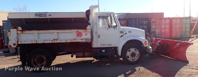 image for item DN2455 2002 International 4700  dump truck