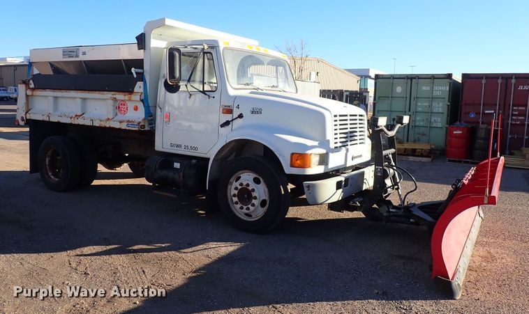 image for item DN2455 2002 International 4700  dump truck