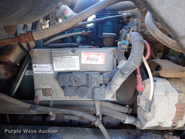 image for item DN2455 2002 International 4700  dump truck