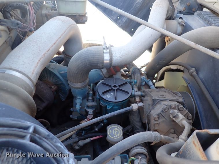 image for item DN2455 2002 International 4700  dump truck