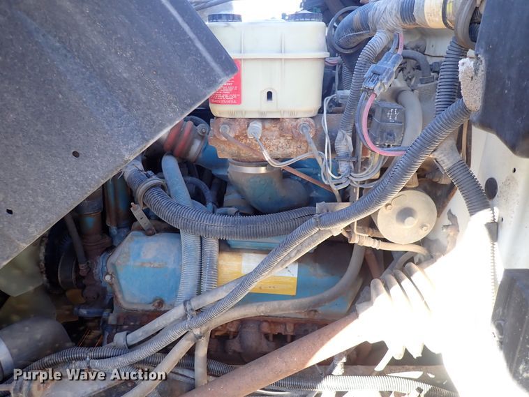 image for item DN2455 2002 International 4700  dump truck