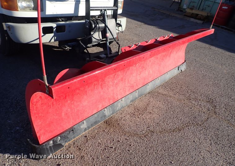 image for item DN2455 2002 International 4700  dump truck