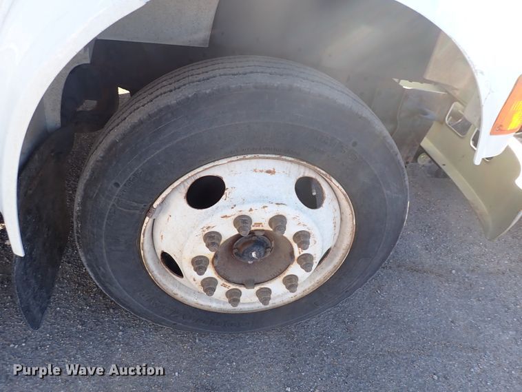 image for item DN2455 2002 International 4700  dump truck