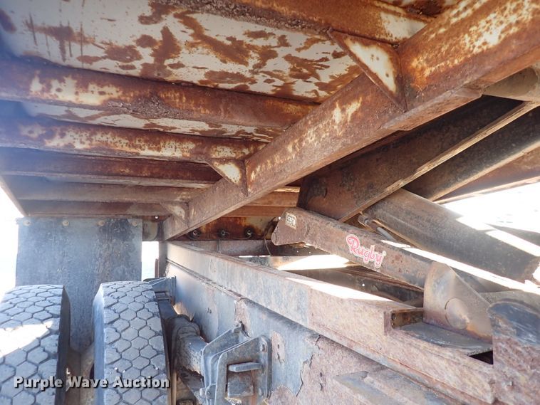 image for item DN2455 2002 International 4700  dump truck