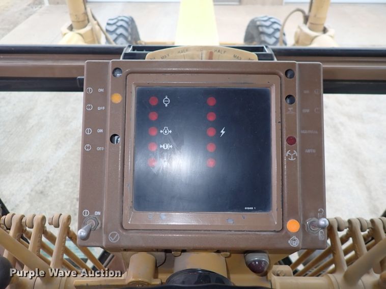 image for item DN2475 1986 Caterpillar 120G  motor grader