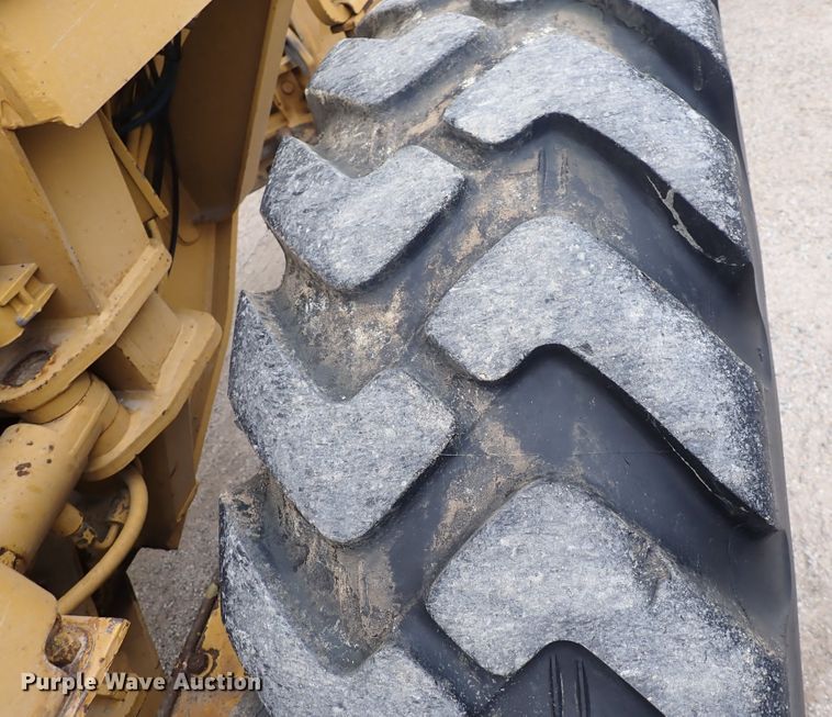 image for item DN2475 1986 Caterpillar 120G  motor grader