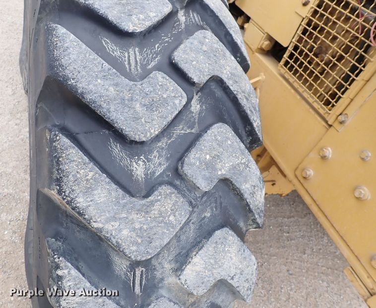 image for item DN2475 1986 Caterpillar 120G  motor grader