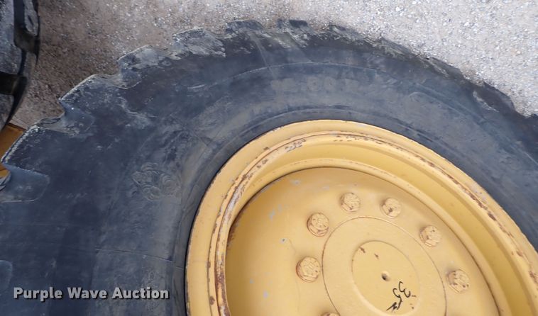 image for item DN2475 1986 Caterpillar 120G  motor grader