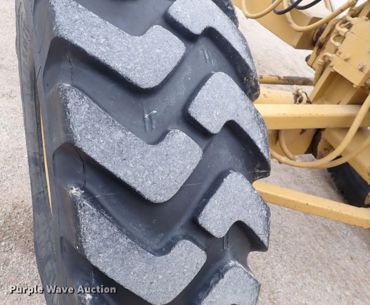 image for item DN2475 1986 Caterpillar 120G  motor grader